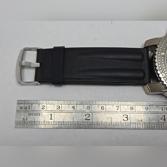 Mens Ice Nation SF-1030 Faux Diamond Dial Watch Silver Tone New Battery - Picture 8 of 9